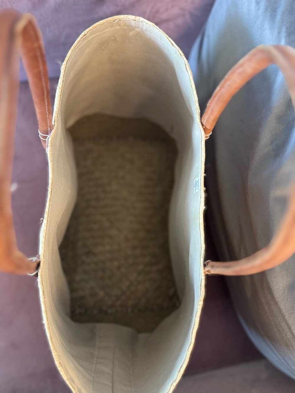 100% Raffia handbag/tote. A summer must have! - Picture 4 of 8